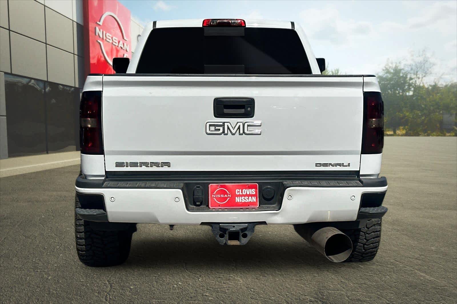 Thumbnail: 2019 GMC Sierra 3500 - 8