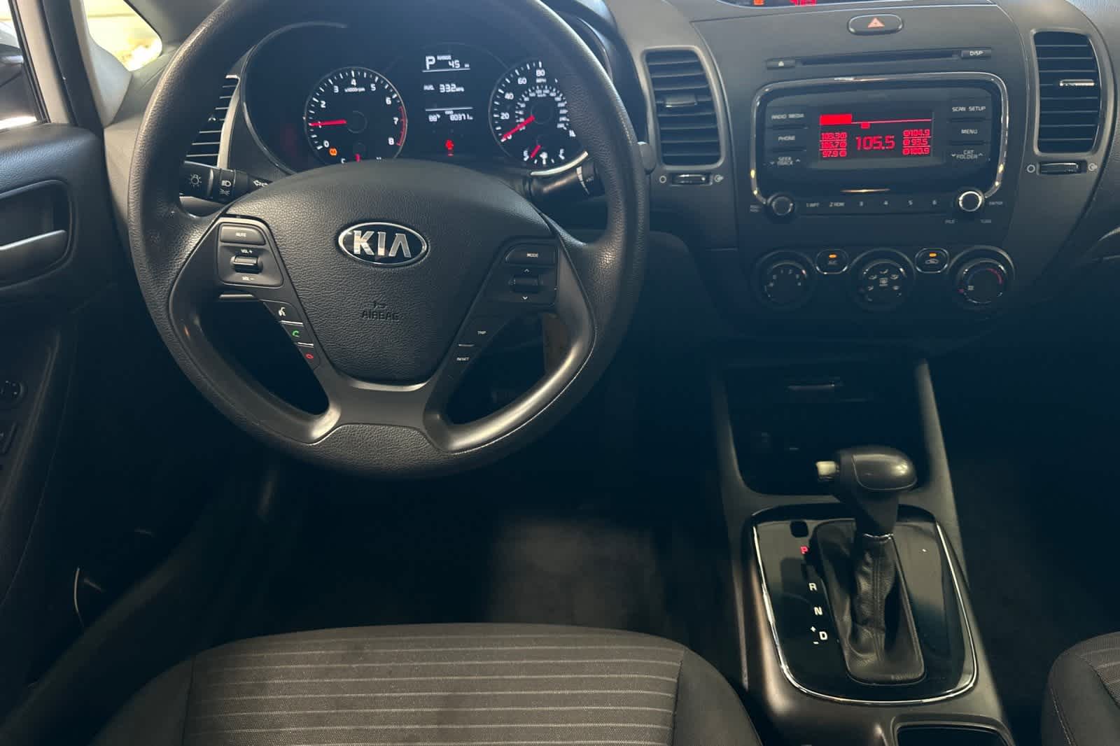 Thumbnail: 2017 Kia Forte - 17