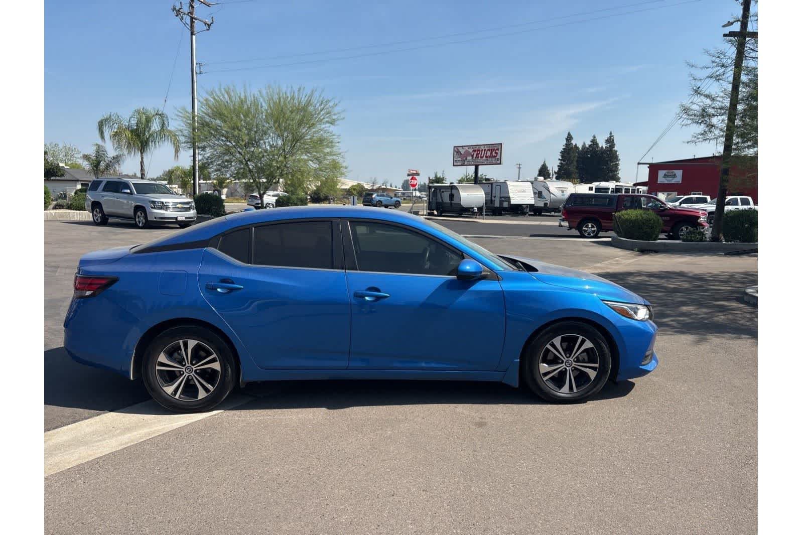 Thumbnail: 2023 Nissan Sentra - 9