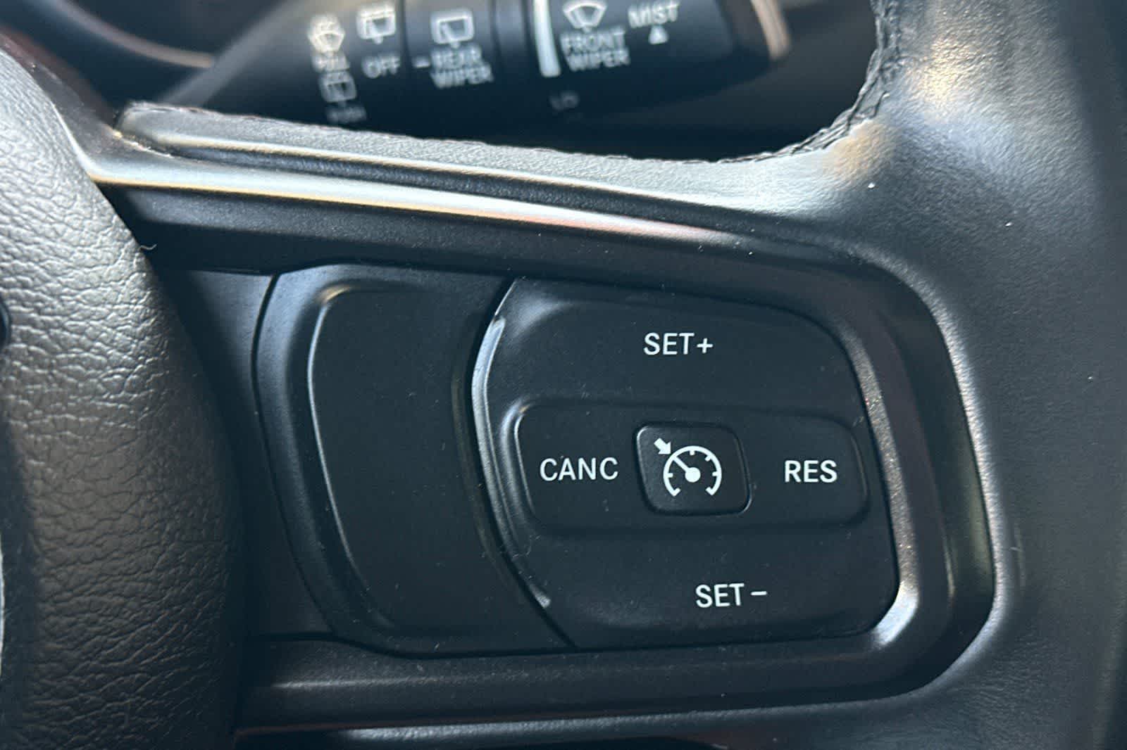 Thumbnail: 2018 Jeep Wrangler - 28