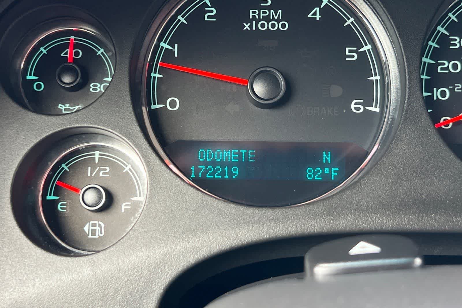 Thumbnail: 2012 Chevrolet Avalanche 1500 - 25