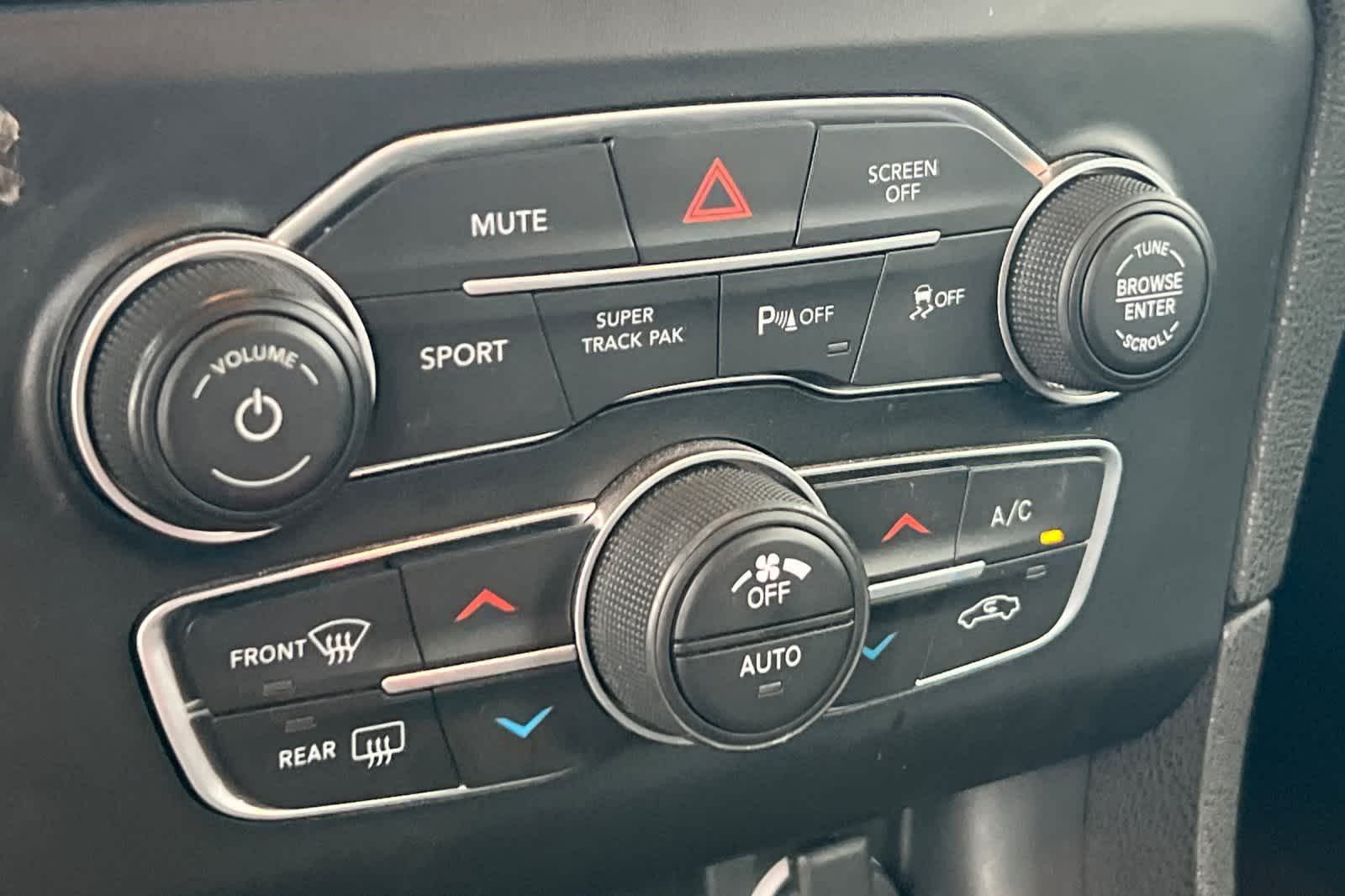 Thumbnail: 2023 Dodge Charger - 22