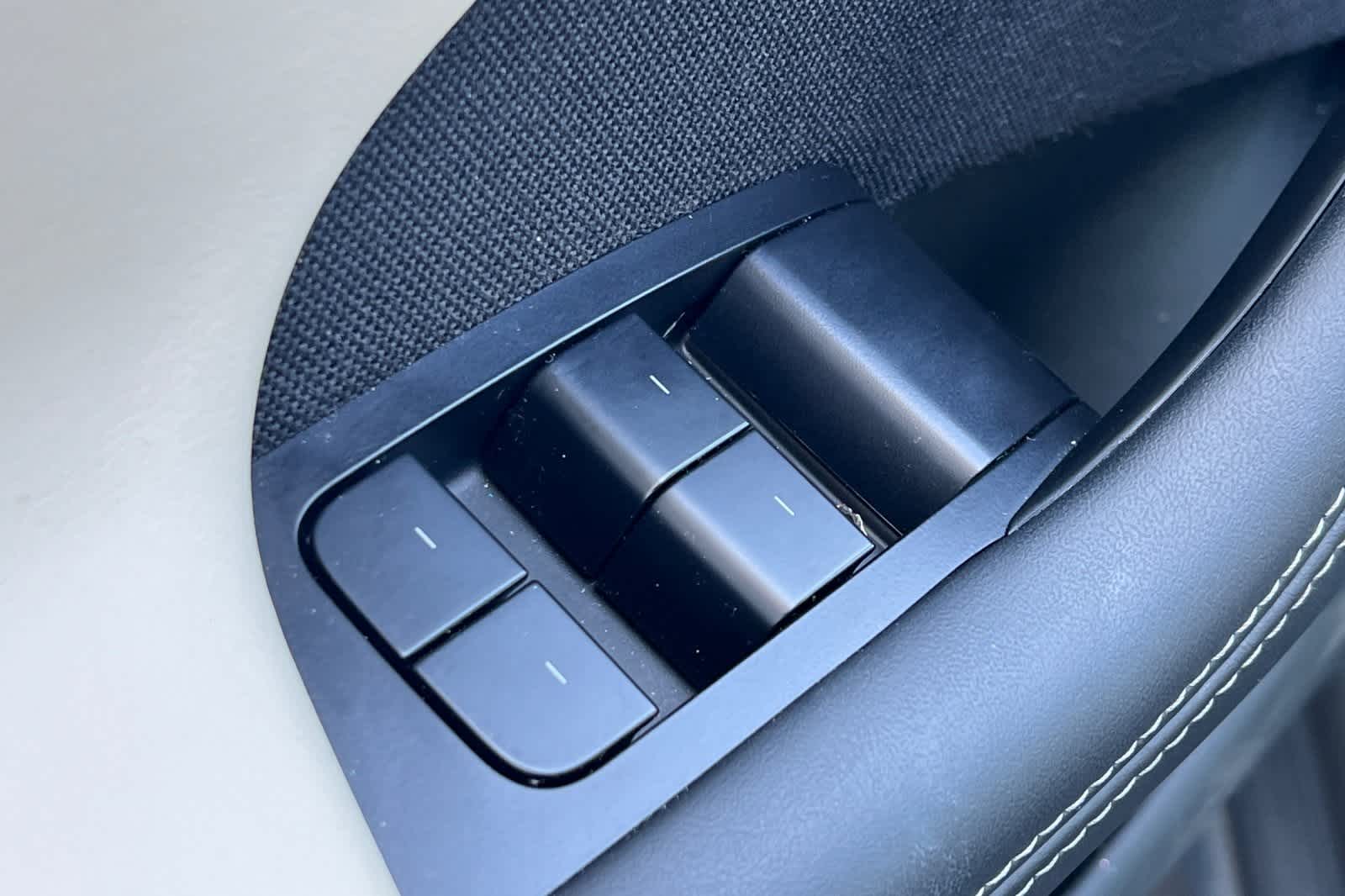 Thumbnail: 2022 Tesla Model S - 16