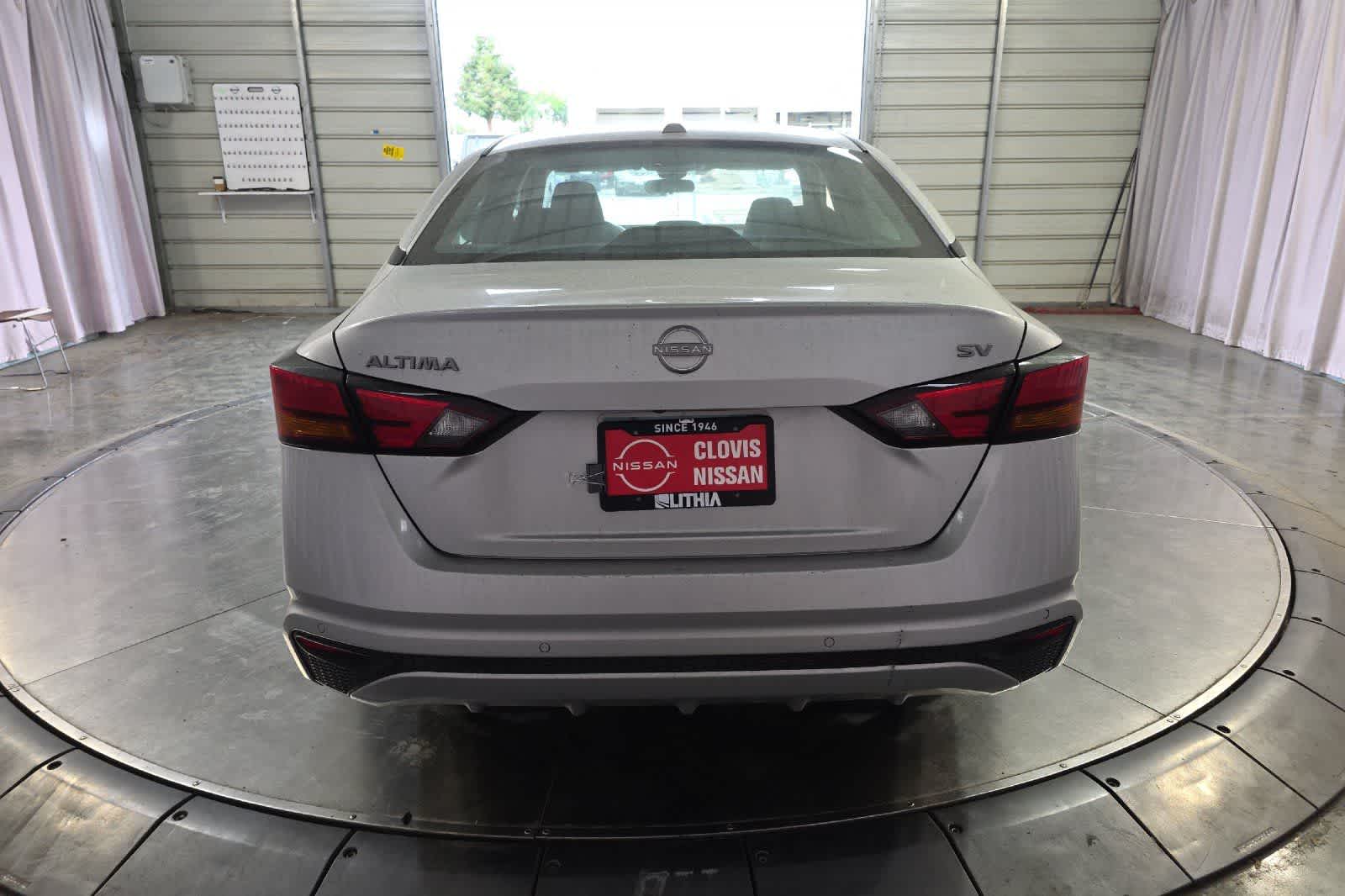 Thumbnail: 2024 Nissan Altima - 8