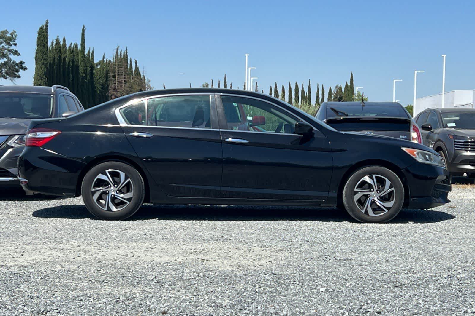 Thumbnail: 2016 Honda Accord - 9