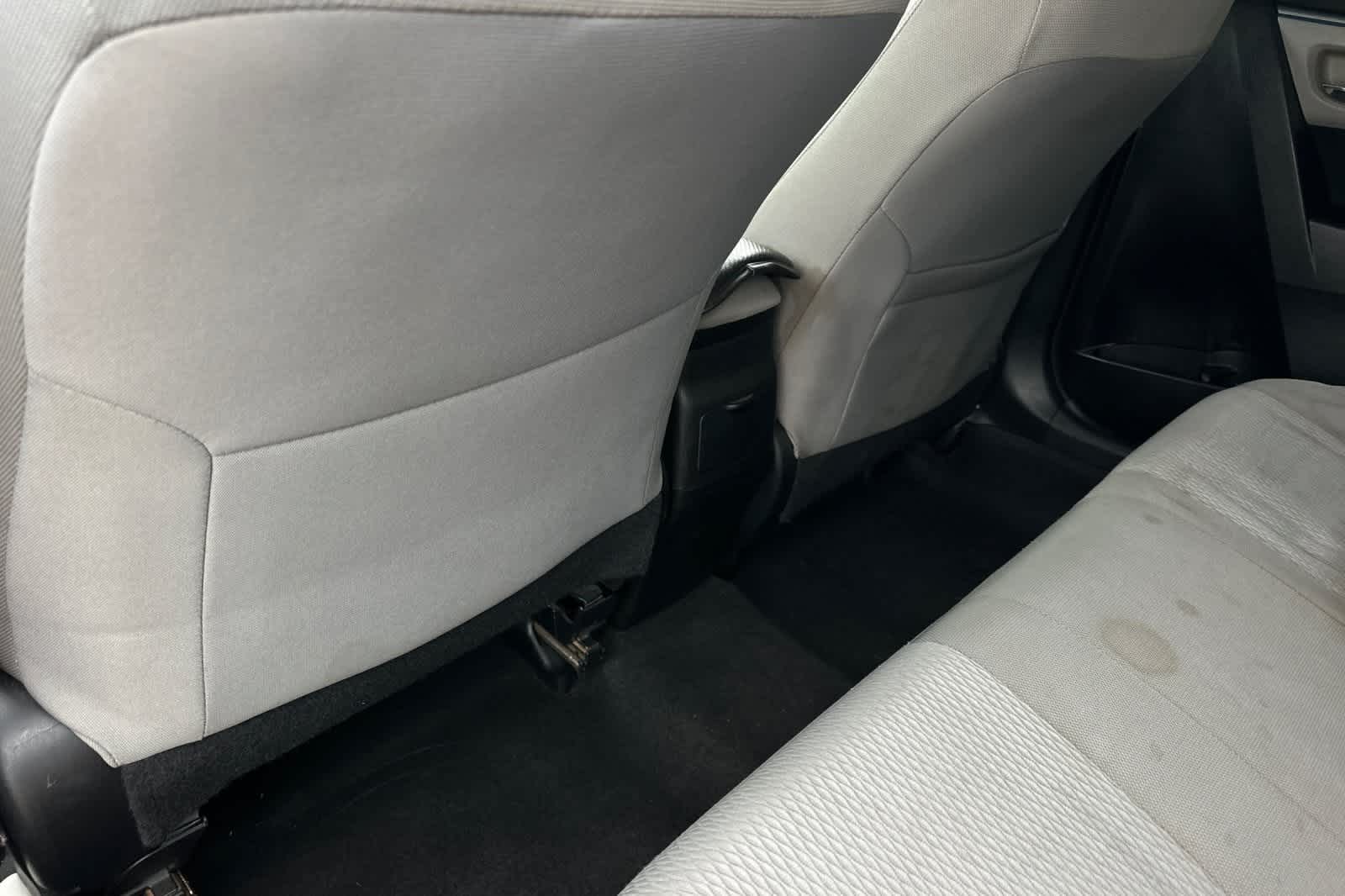 Thumbnail: 2015 Toyota Corolla - 5