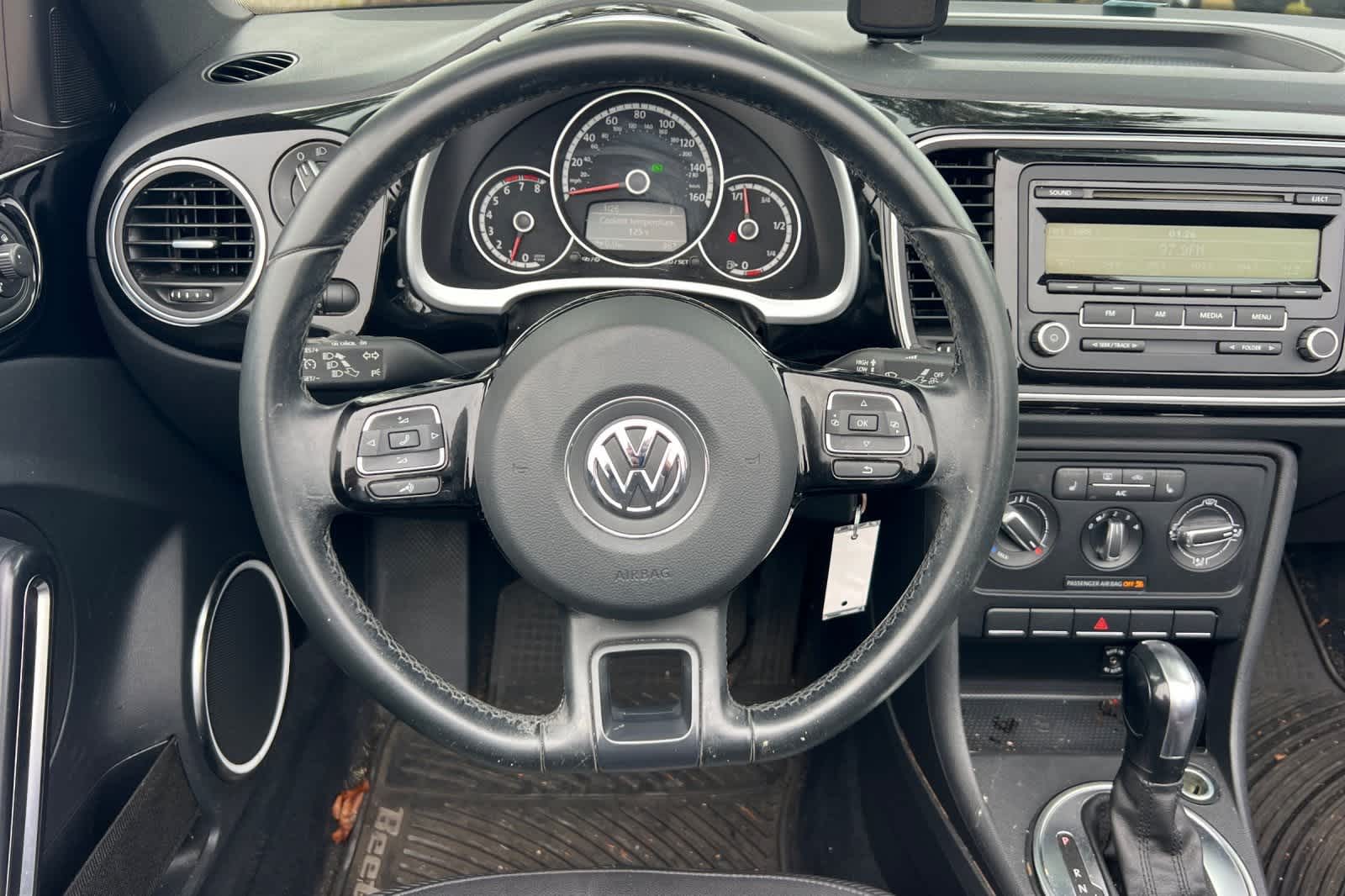 Thumbnail: 2014 Volkswagen Beetle - 17