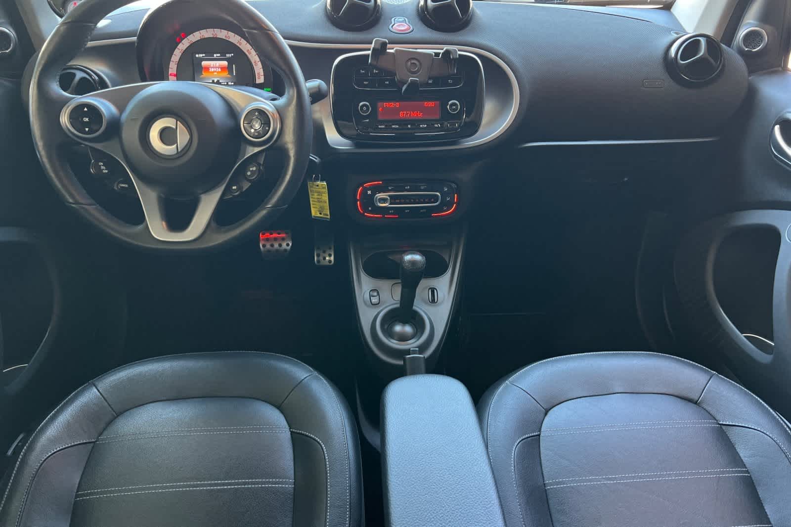 Thumbnail: 2018 smart fortwo - 4
