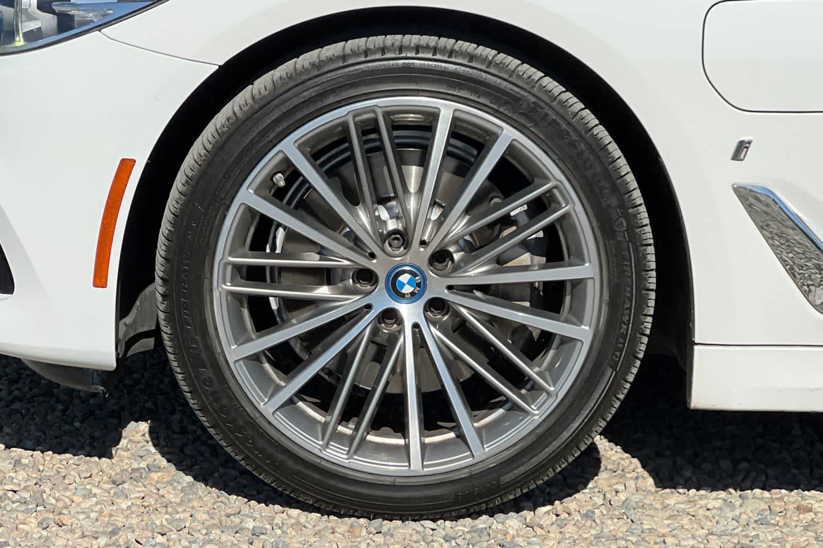 Thumbnail: 2018 BMW 5 Series - 35