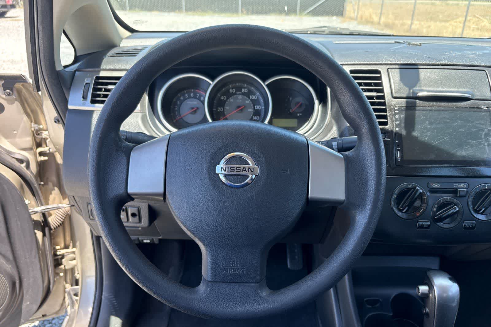 Thumbnail: 2009 Nissan Versa - 22