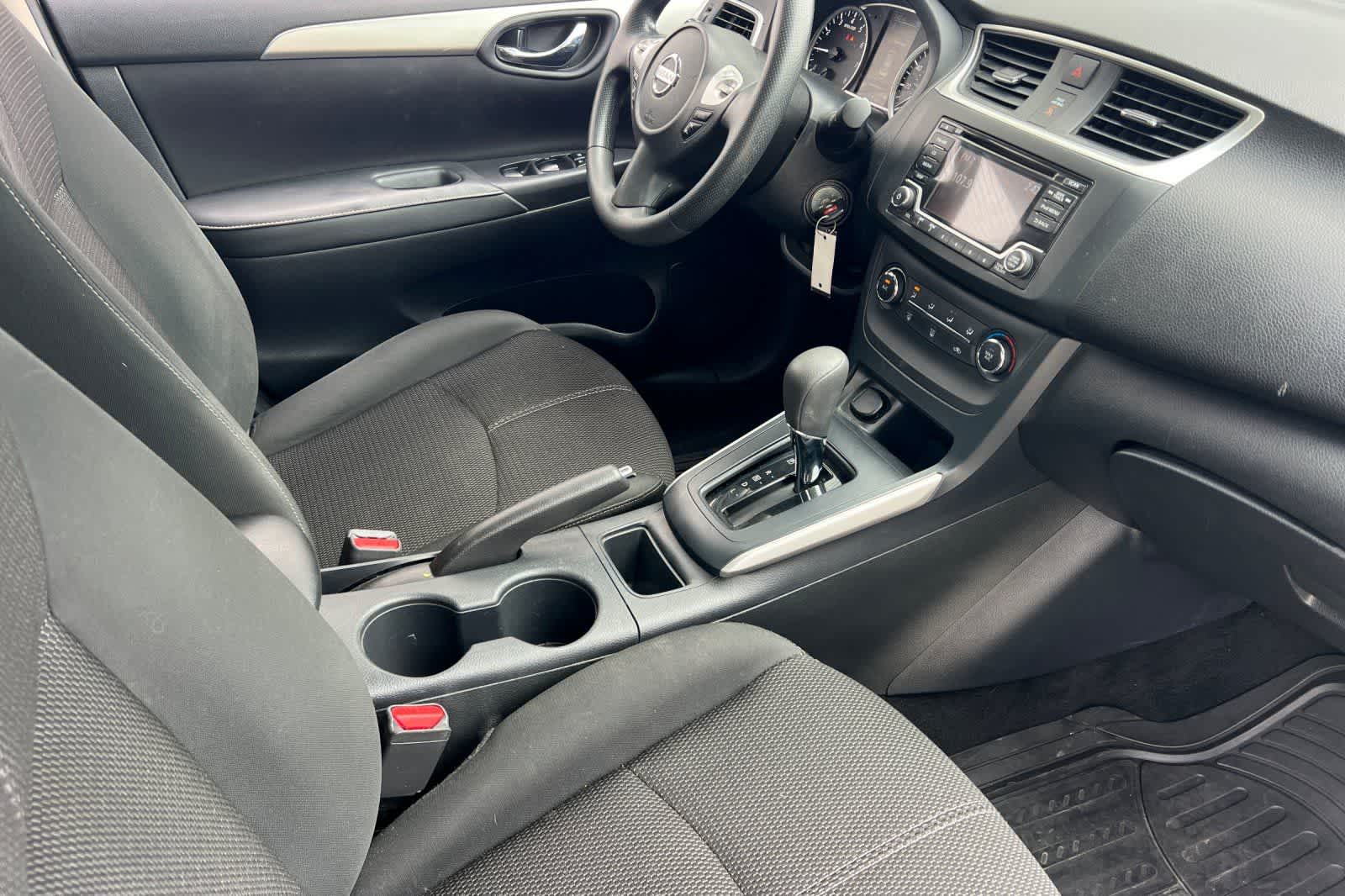 Thumbnail: 2018 Nissan Sentra - 17