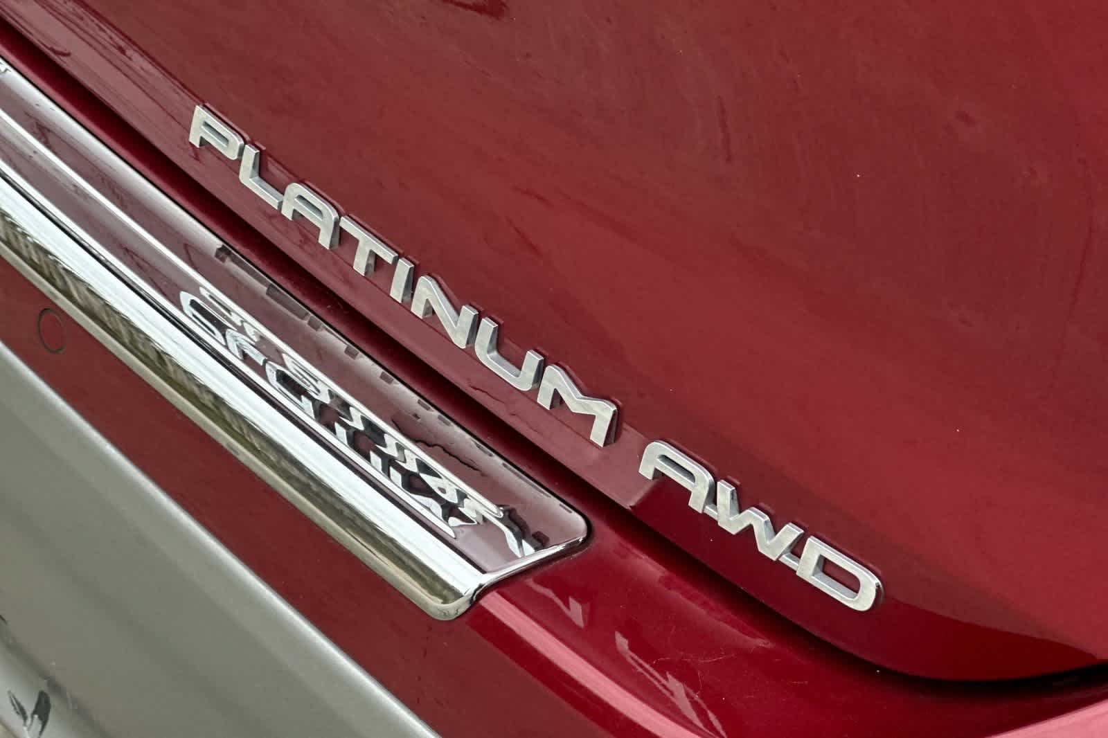 Thumbnail: 2022 Toyota Highlander - 17