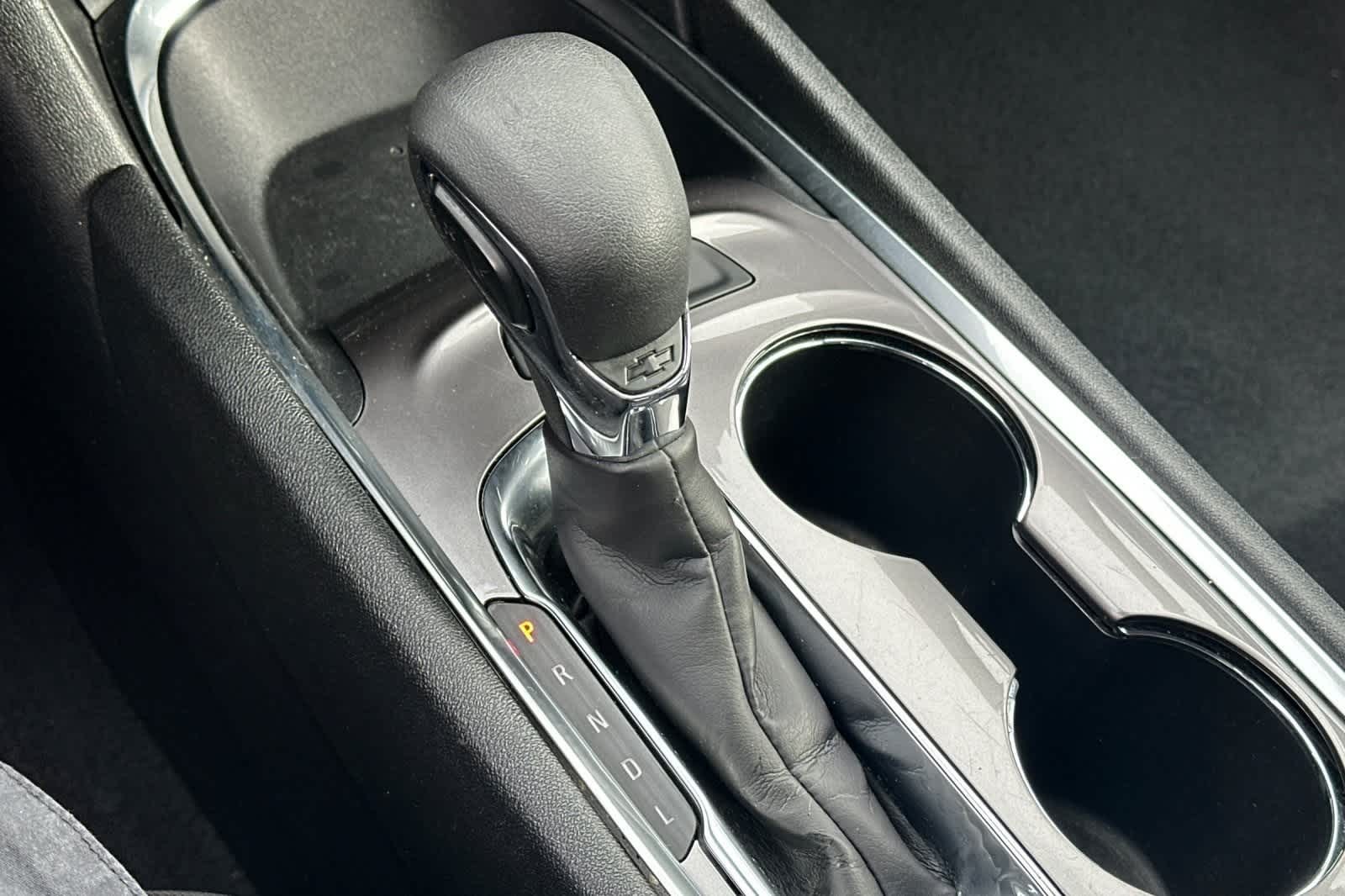 Thumbnail: 2022 Chevrolet Malibu - 26