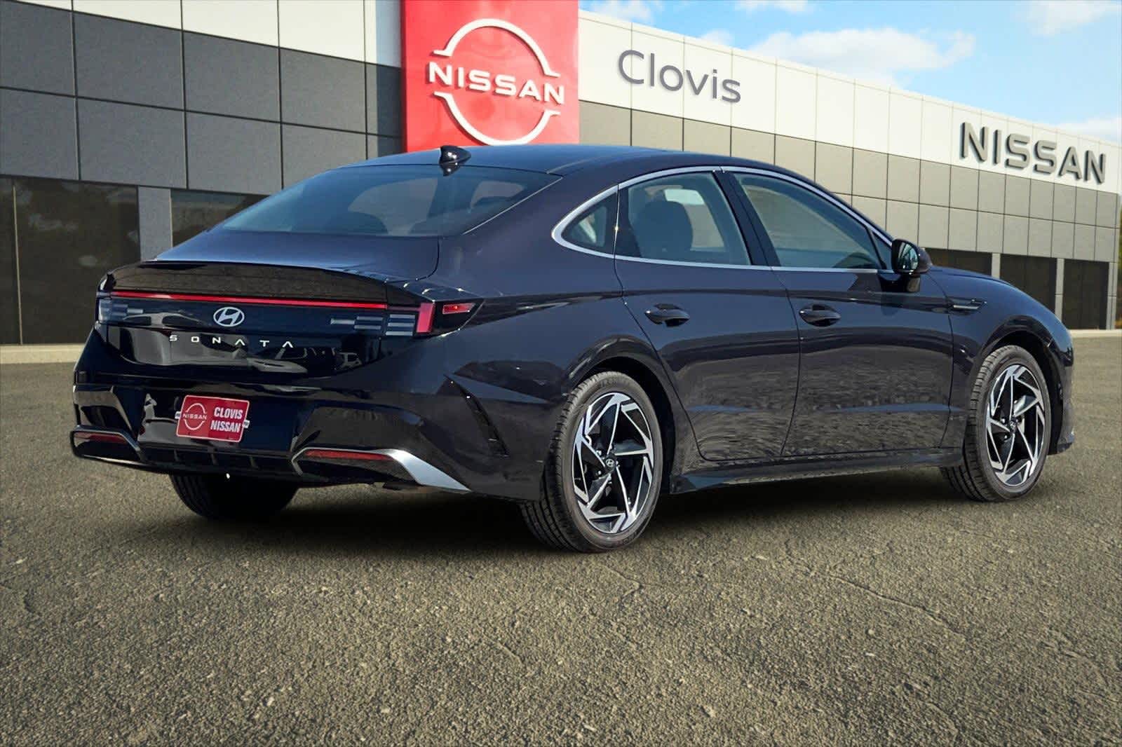 Thumbnail: 2024 Hyundai Sonata - 3