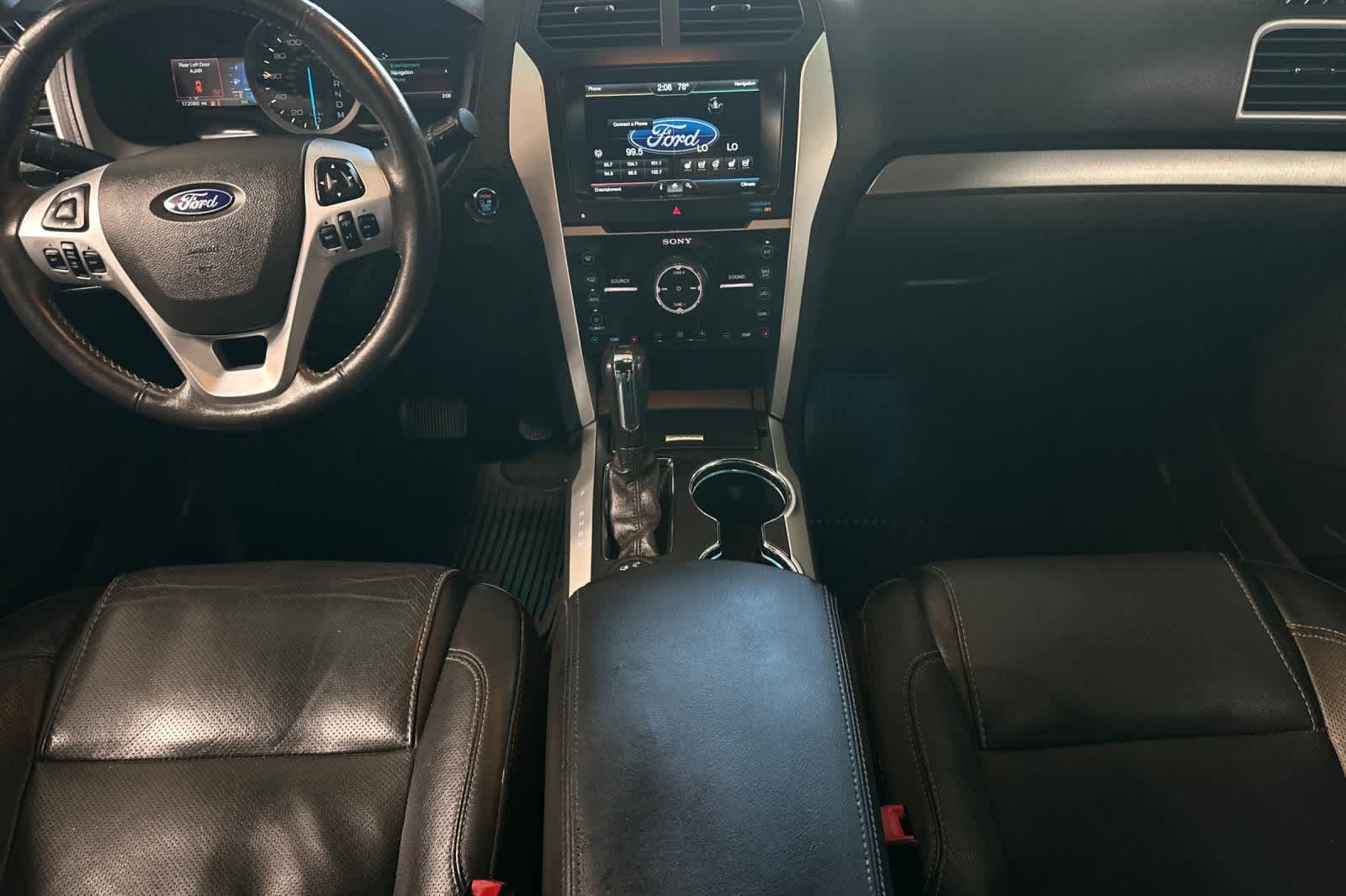 Thumbnail: 2015 Ford Explorer - 4