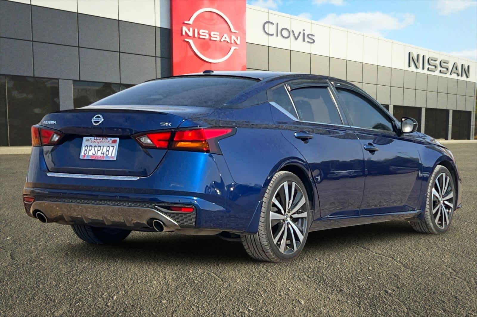Thumbnail: 2020 Nissan Altima - 3