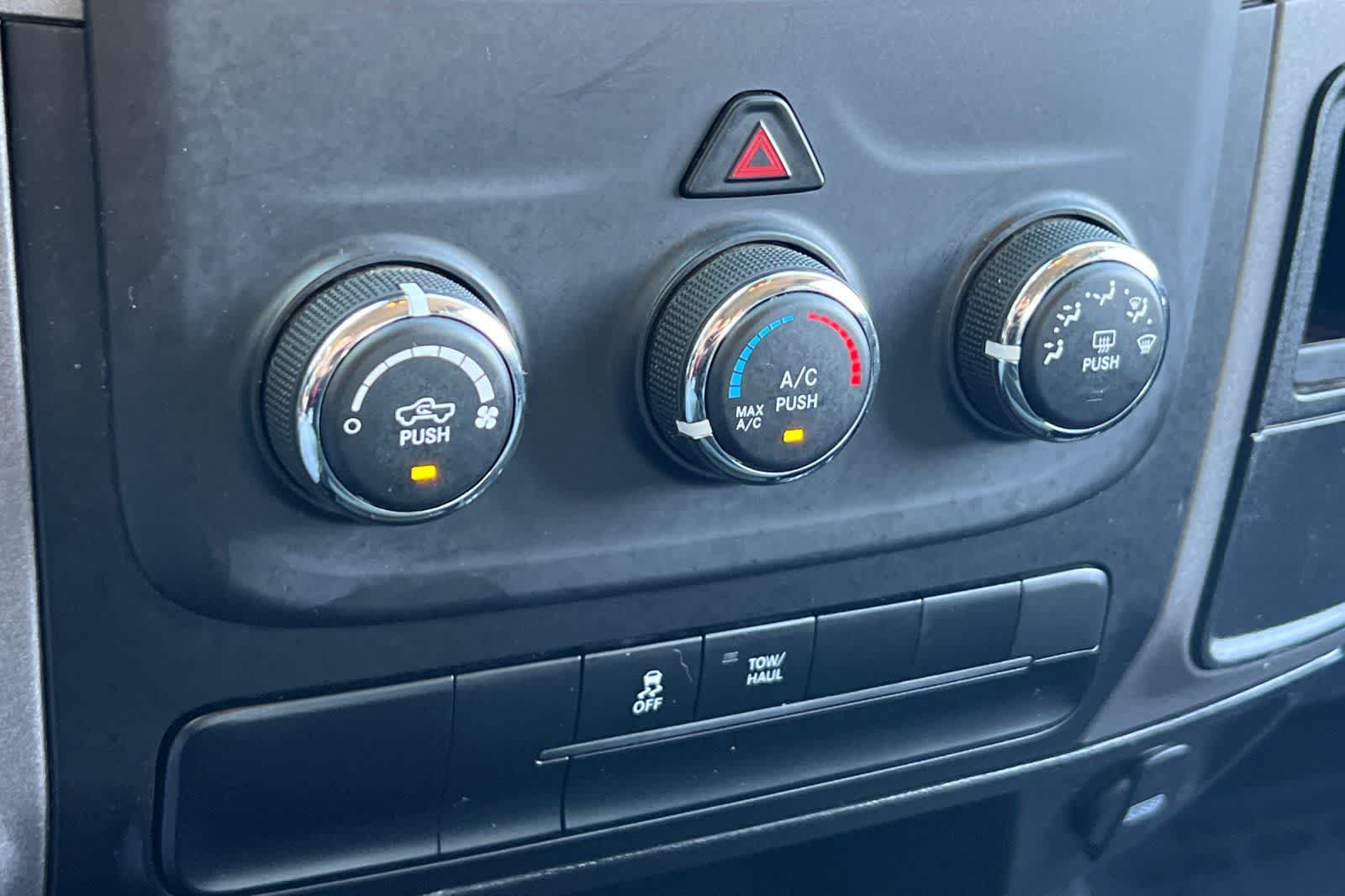 Thumbnail: 2023 RAM 1500 Classic - 23