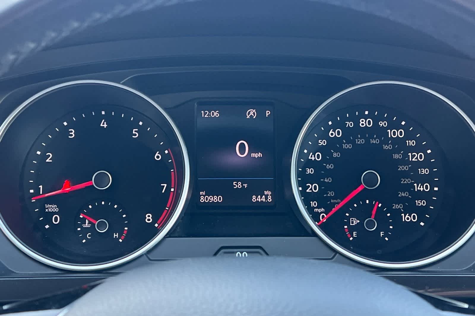 Thumbnail: 2019 Volkswagen Tiguan - 27