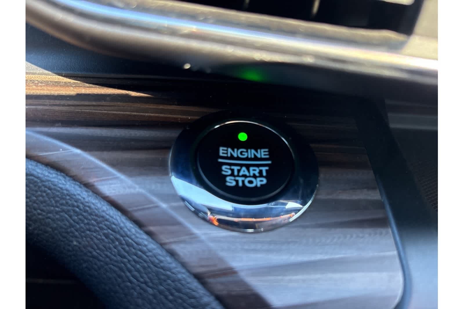 Thumbnail: 2020 Ford Explorer - 22