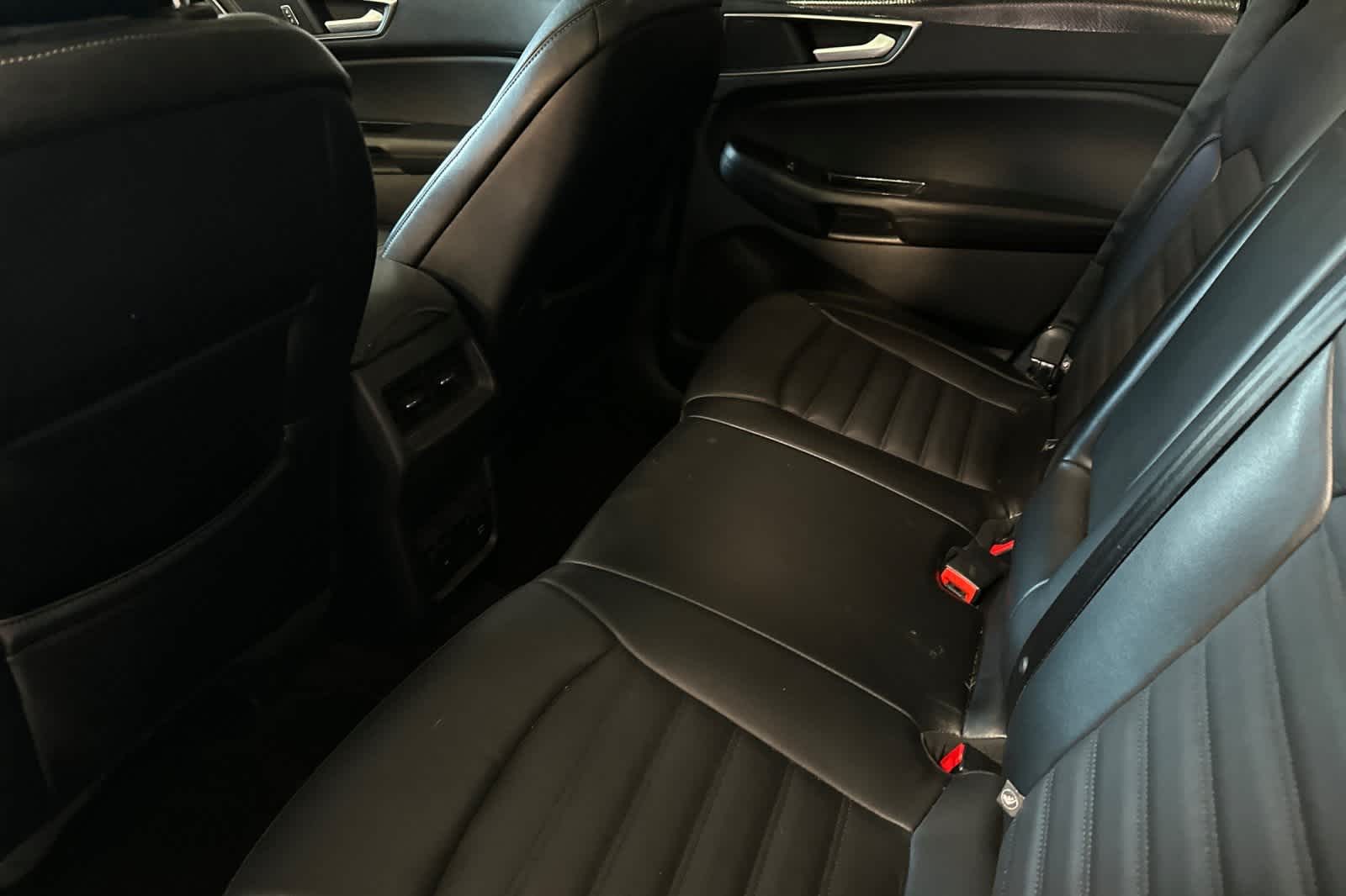 Thumbnail: 2016 Ford Edge - 5