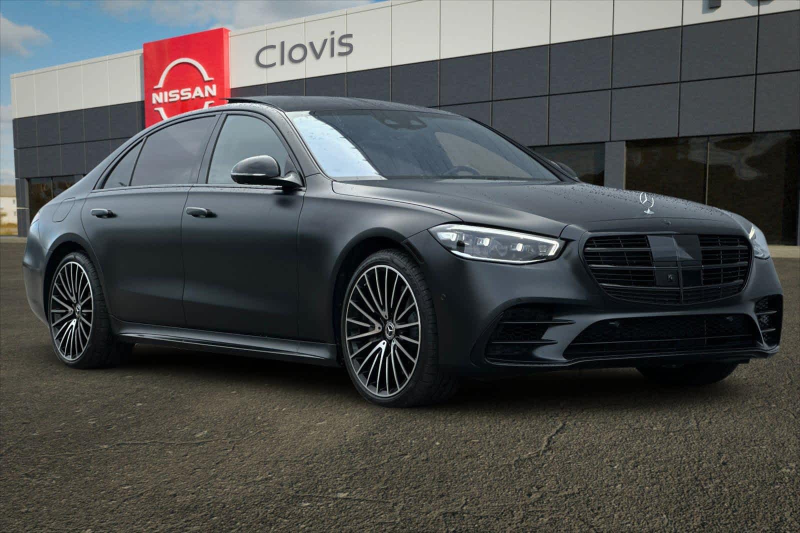 Thumbnail: 2023 Mercedes-Benz S-Class - 10