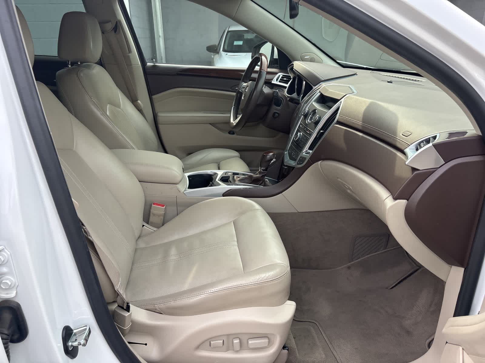 Thumbnail: 2011 Cadillac SRX - 13