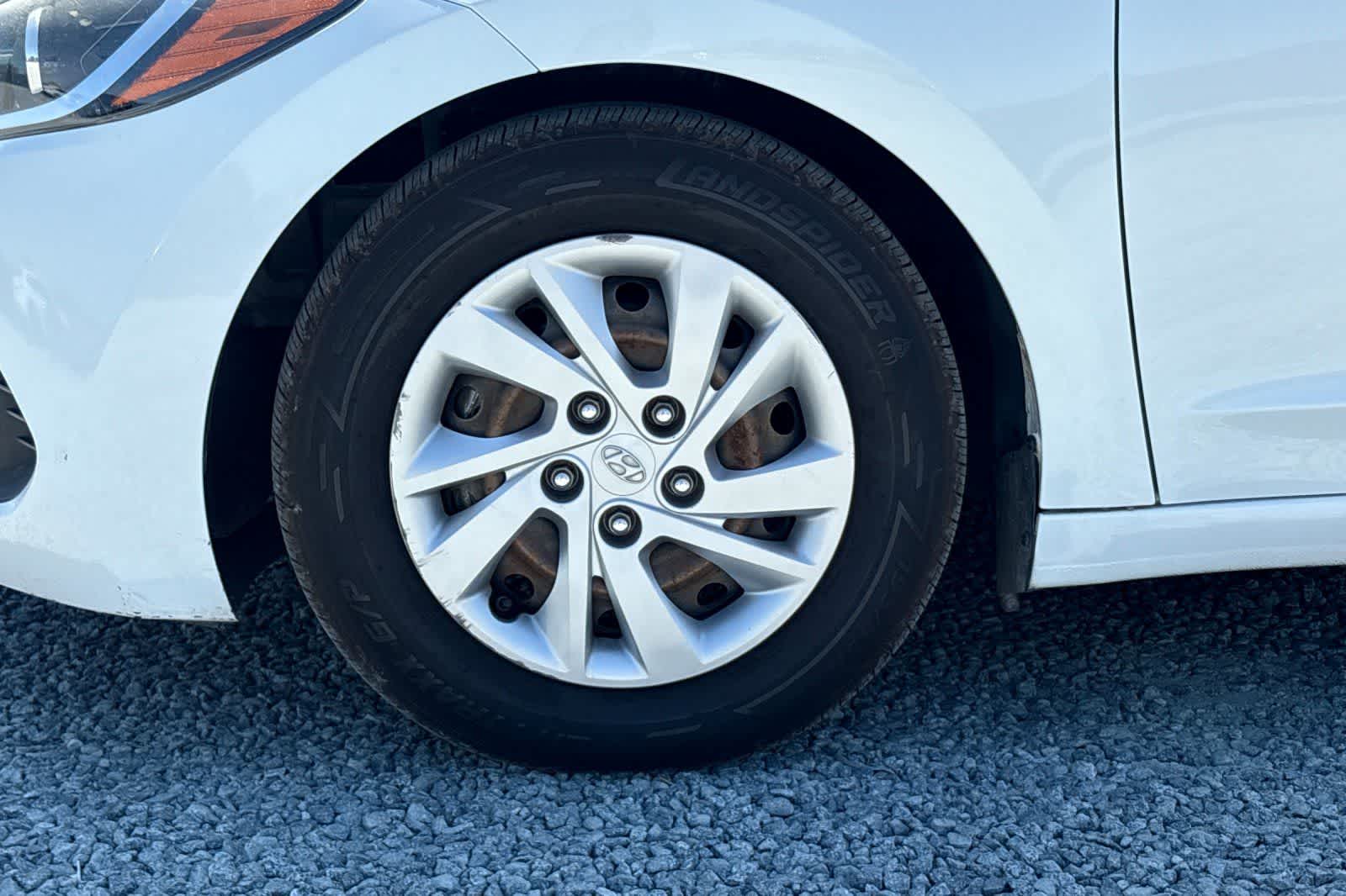 Thumbnail: 2017 Hyundai Elantra - 12