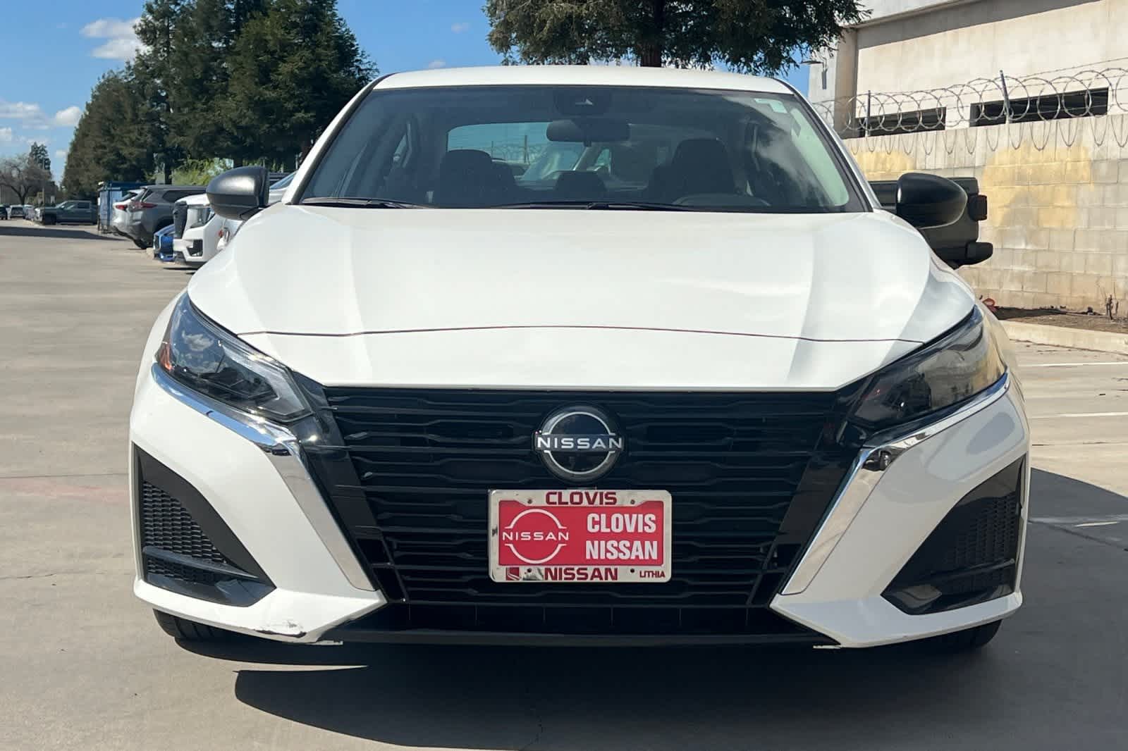 Thumbnail: 2024 Nissan Altima - 11