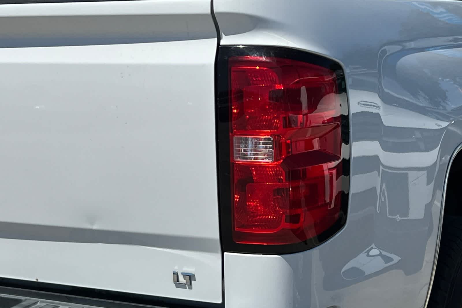 Thumbnail: 2018 Chevrolet Silverado 1500 - 13