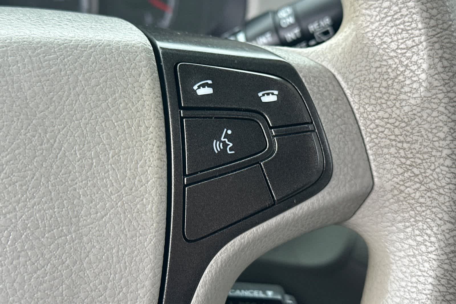 Thumbnail: 2014 Toyota Sienna - 30