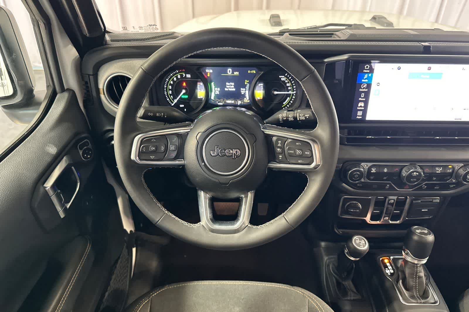 Thumbnail: 2025 Jeep Wrangler - 16