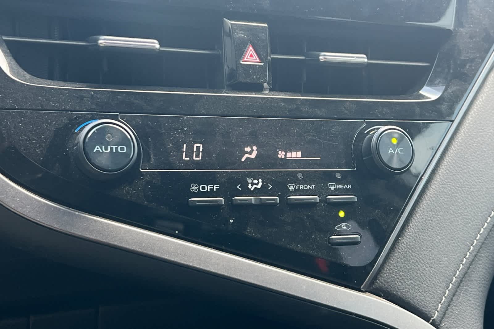 Thumbnail: 2021 Toyota Camry - 22
