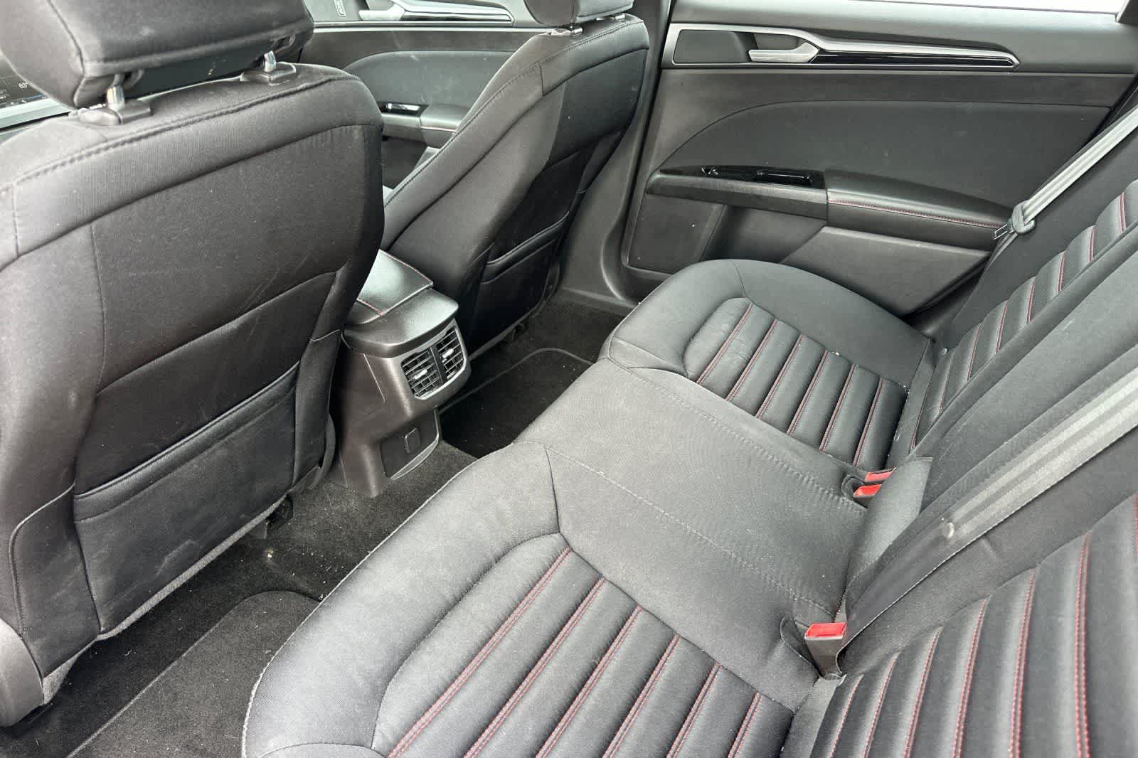 Thumbnail: 2016 Ford Fusion - 5