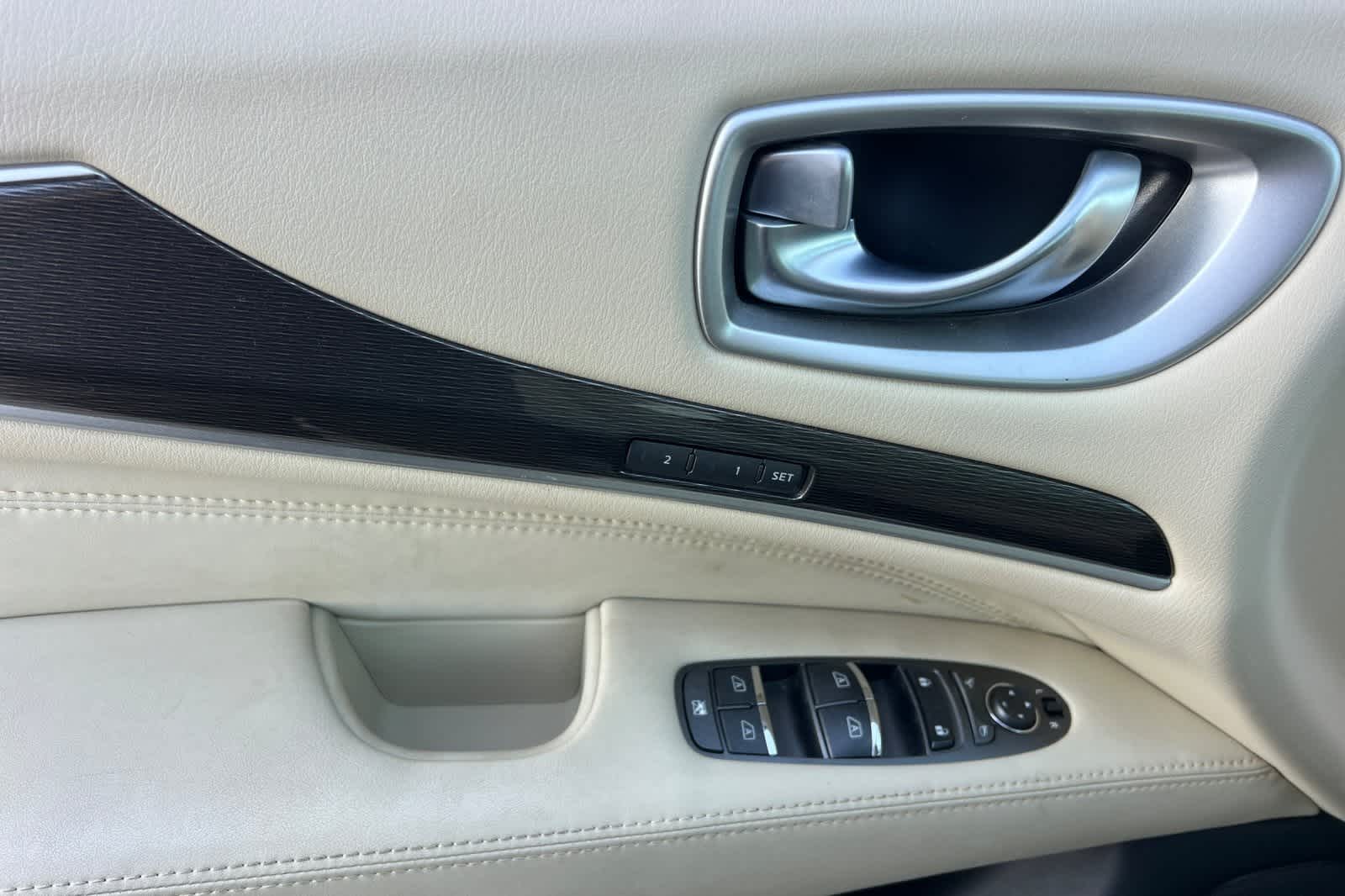 Thumbnail: 2019 INFINITI QX60 - 13