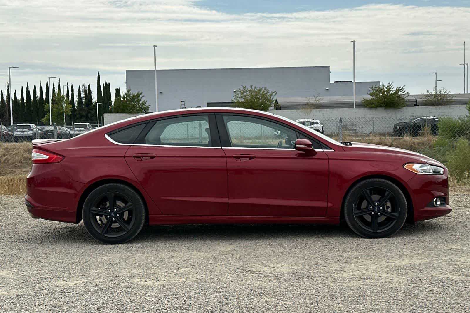Thumbnail: 2016 Ford Fusion - 9