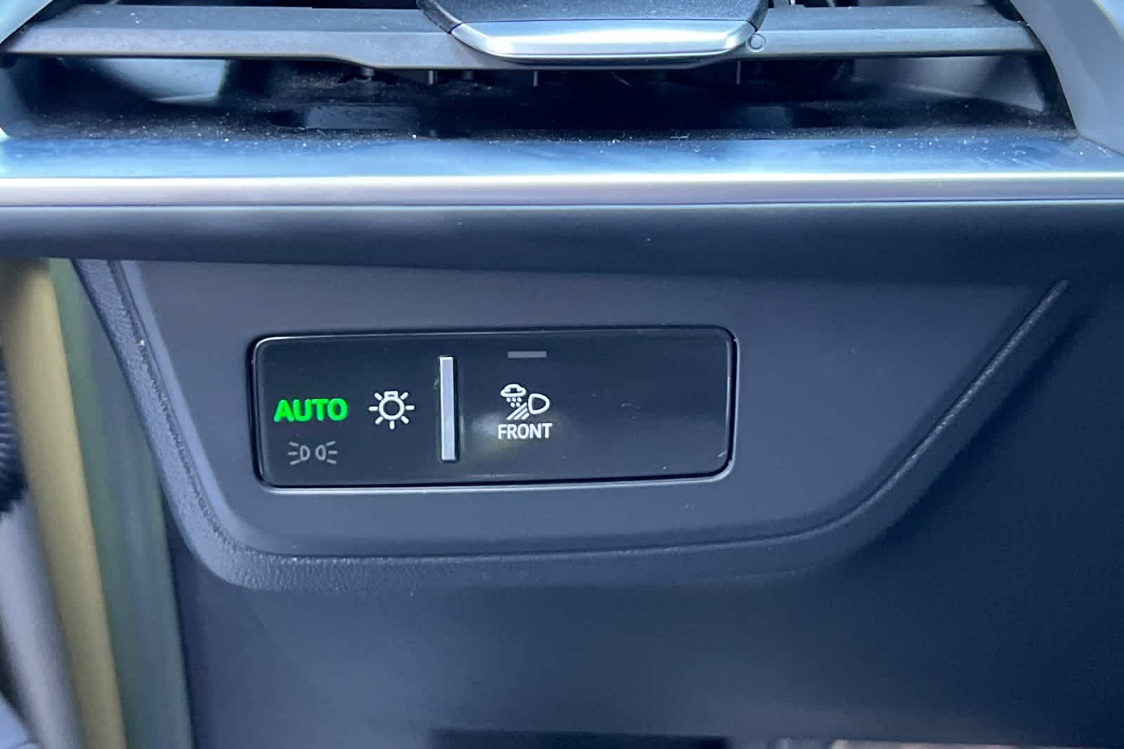 Thumbnail: 2023 Audi e-tron GT - 34