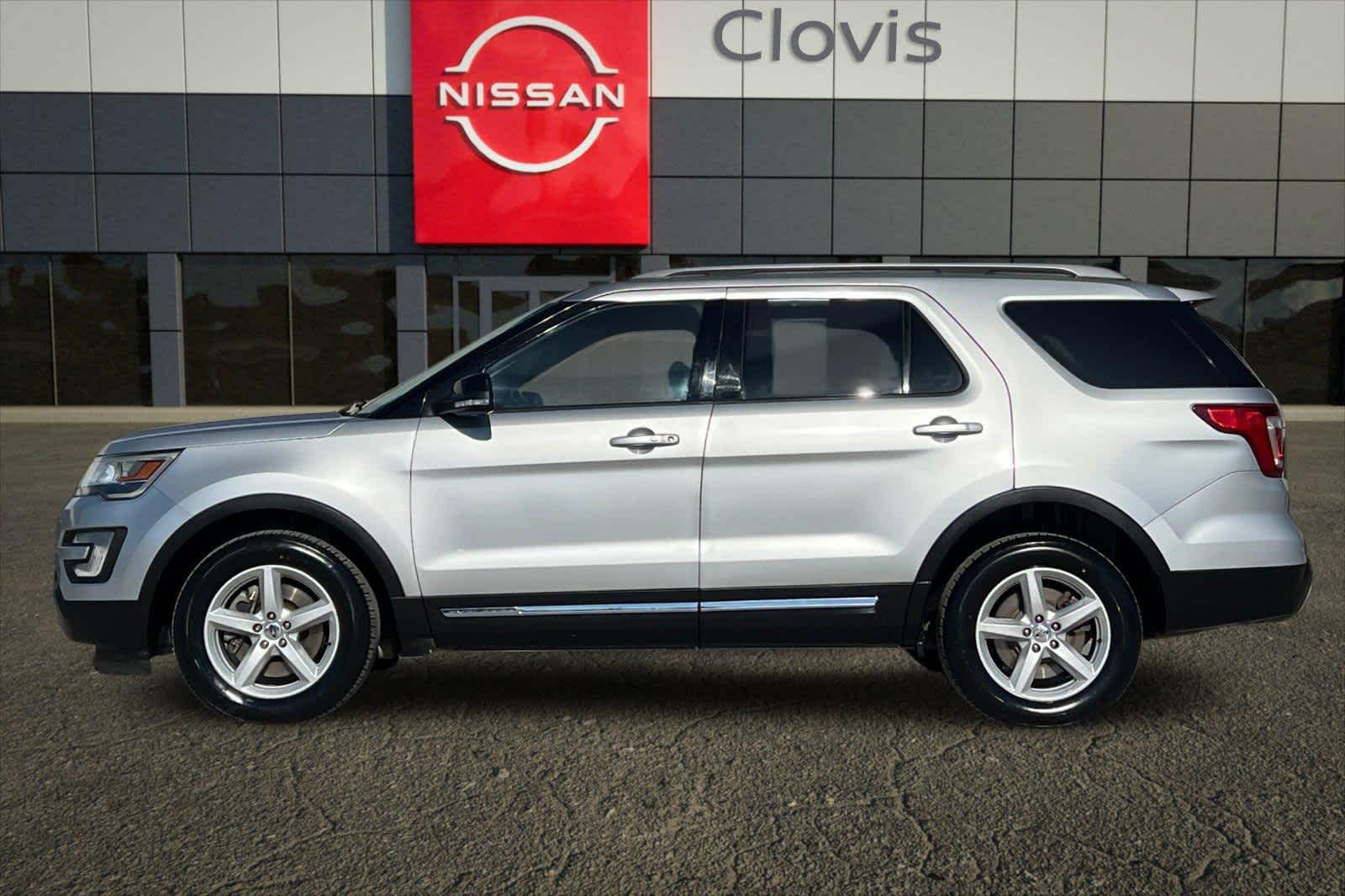 Thumbnail: 2017 Ford Explorer - 6