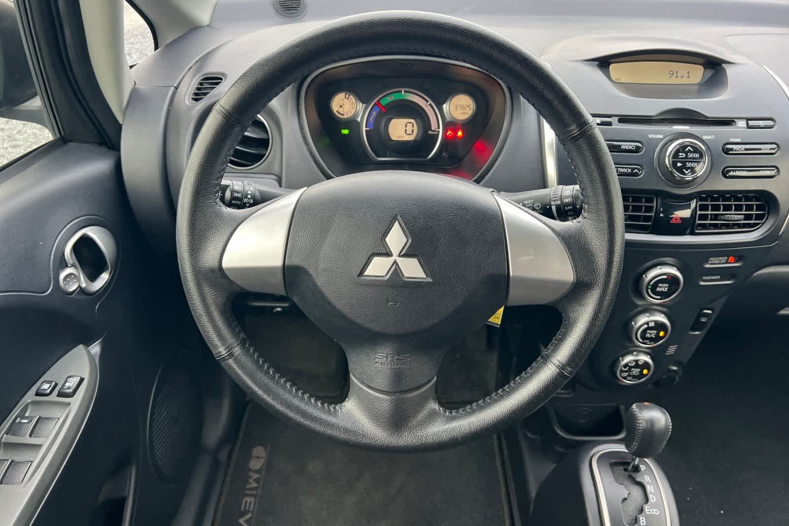 Thumbnail: 2016 Mitsubishi i-MiEV - 14