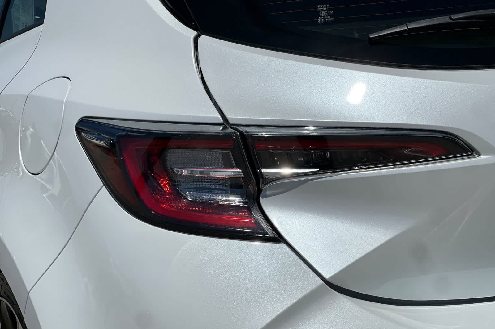 Thumbnail: 2021 Toyota Corolla - 32