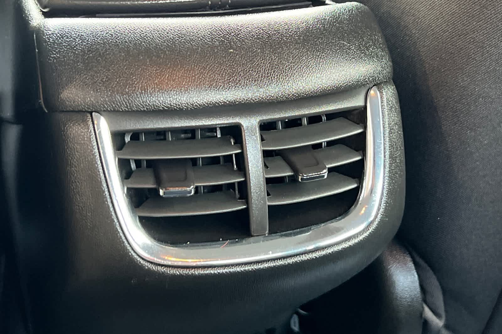 Thumbnail: 2024 Chevrolet Malibu - 15