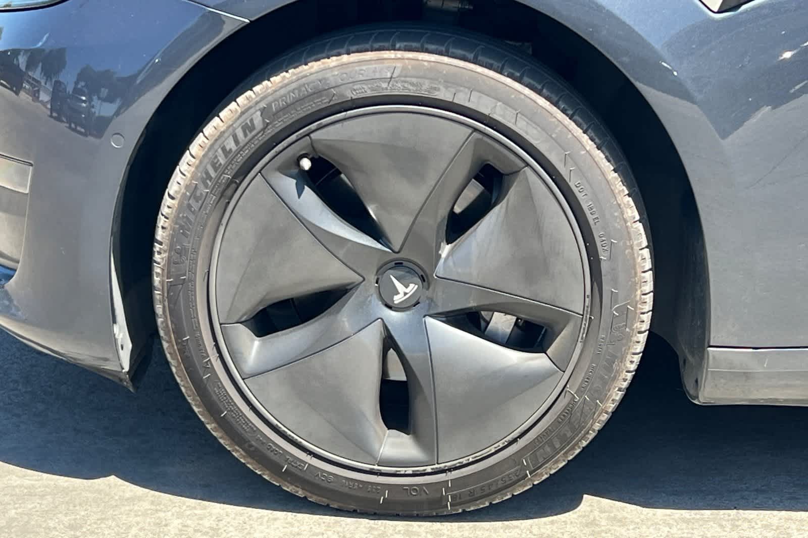 Thumbnail: 2018 Tesla Model 3 - 12