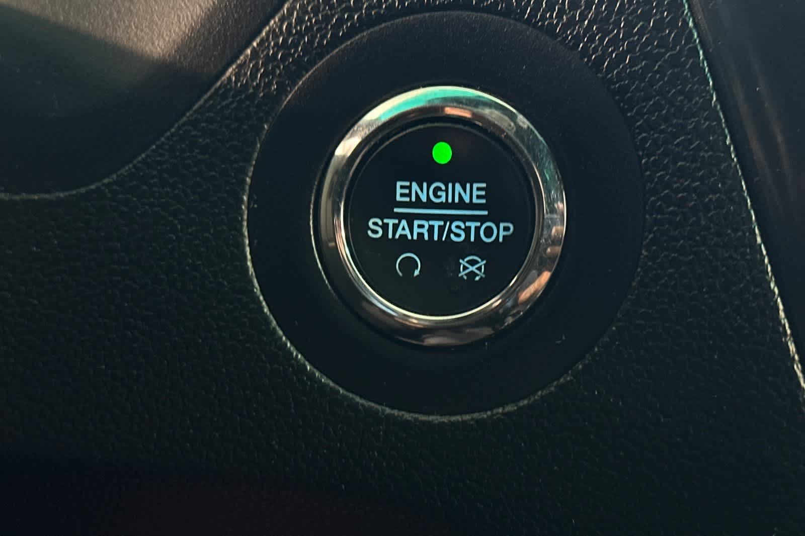 Thumbnail: 2016 Ford Explorer - 25