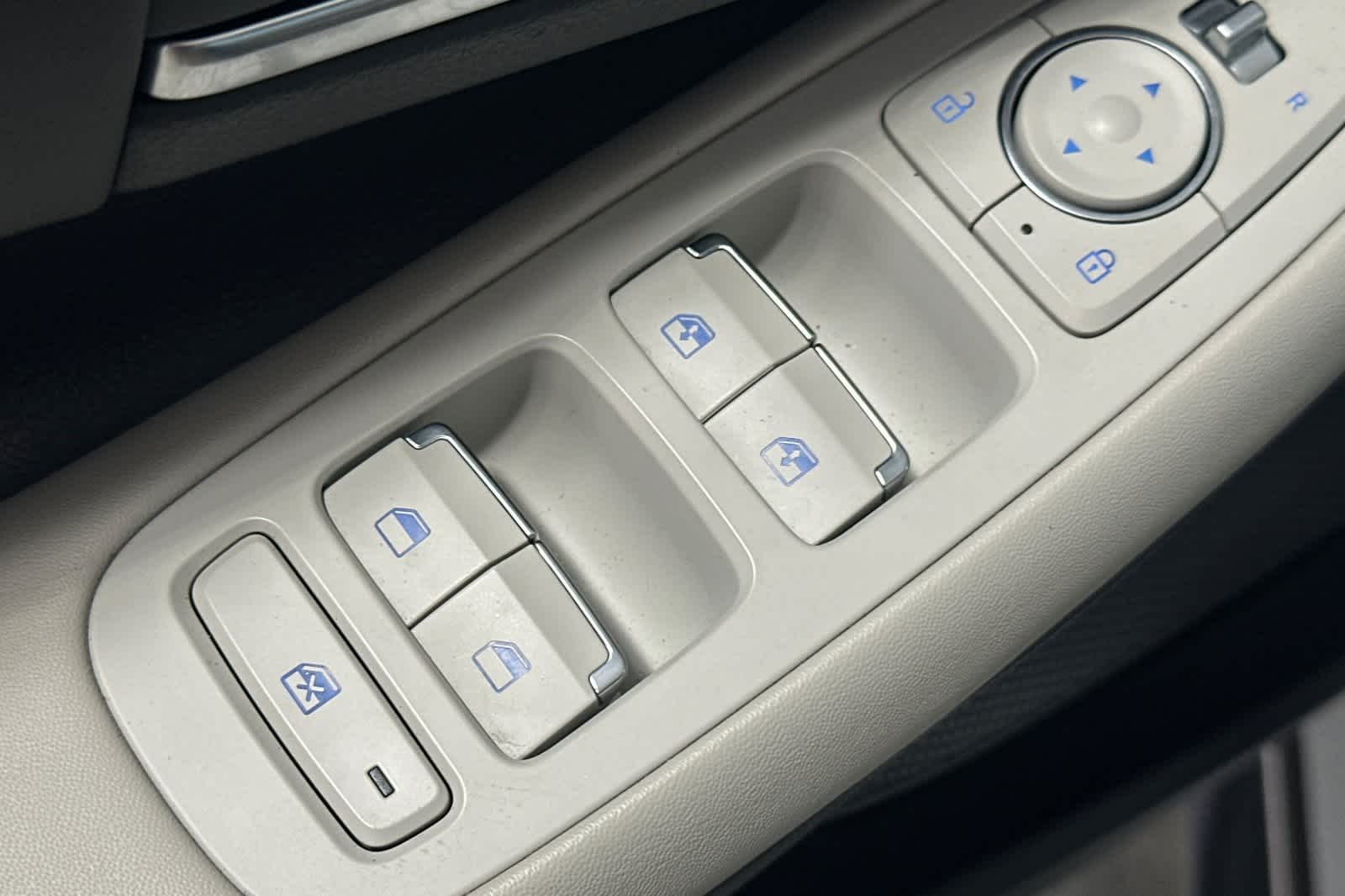 Thumbnail: 2023 Hyundai Sonata - 16