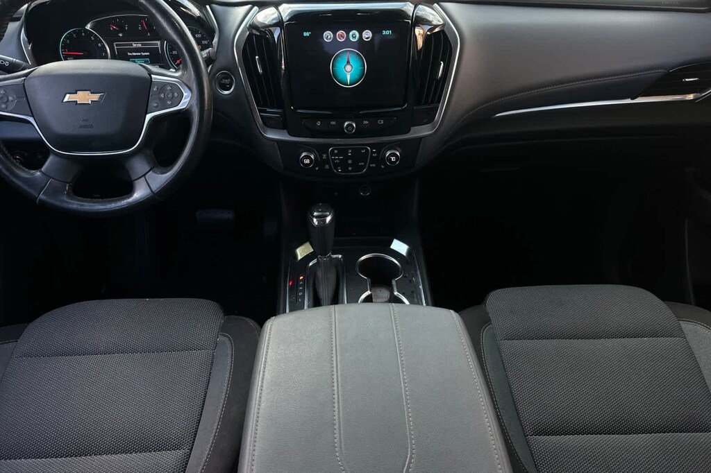 Used 2019 Chevrolet Traverse LT Cloth w/1LT SUV