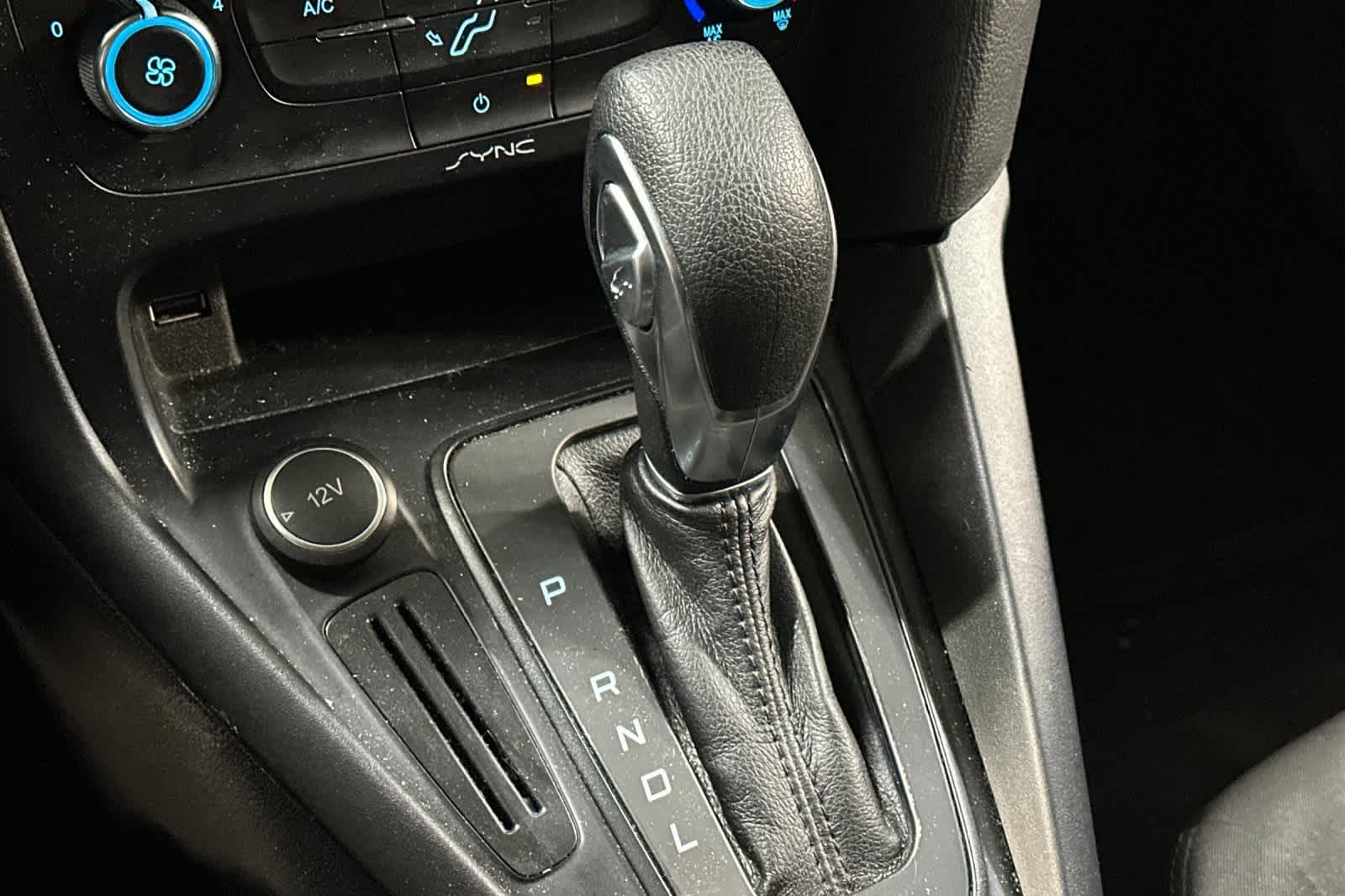 Thumbnail: 2017 Ford Focus - 24