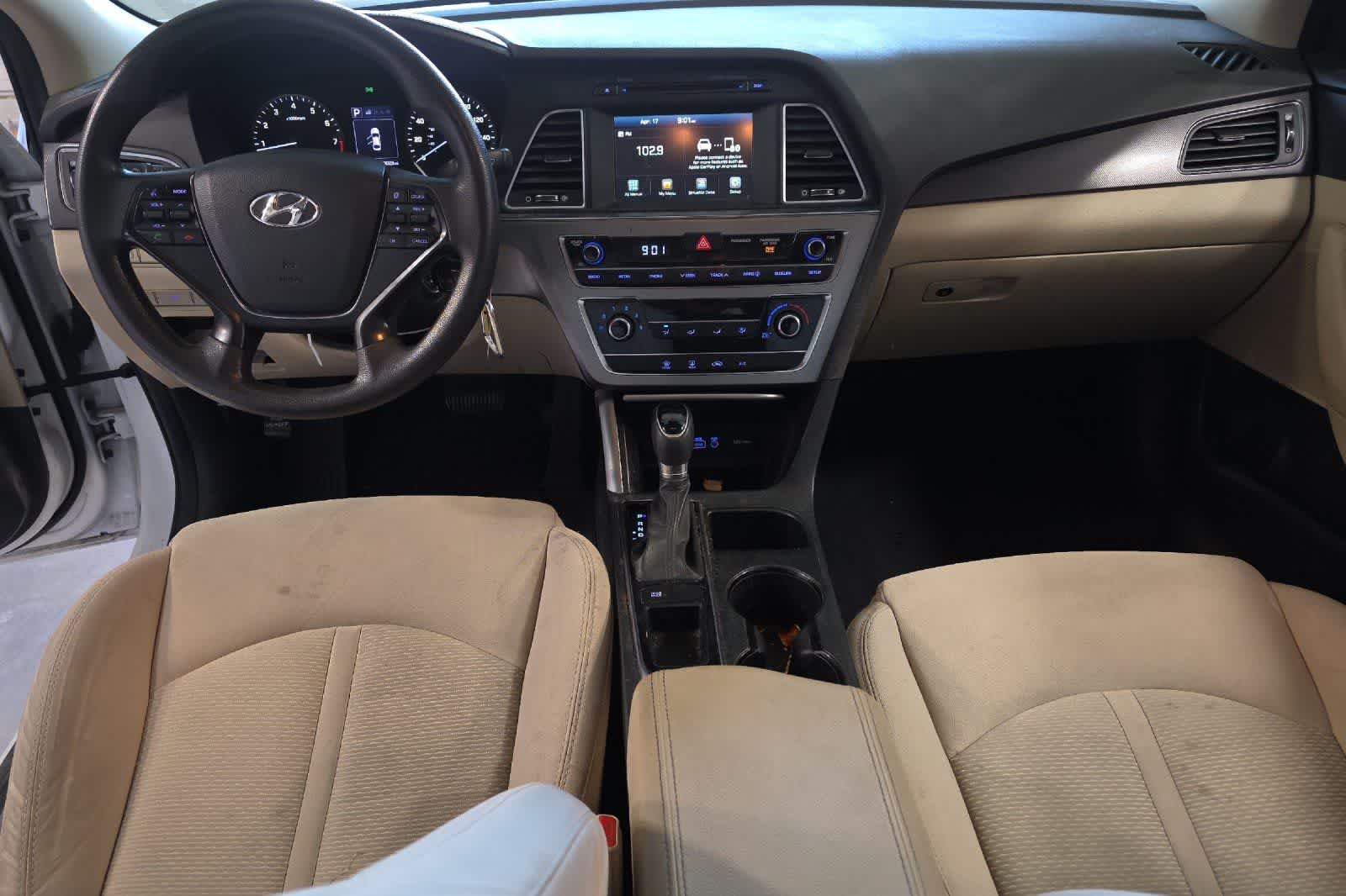 Thumbnail: 2017 Hyundai Sonata - 4