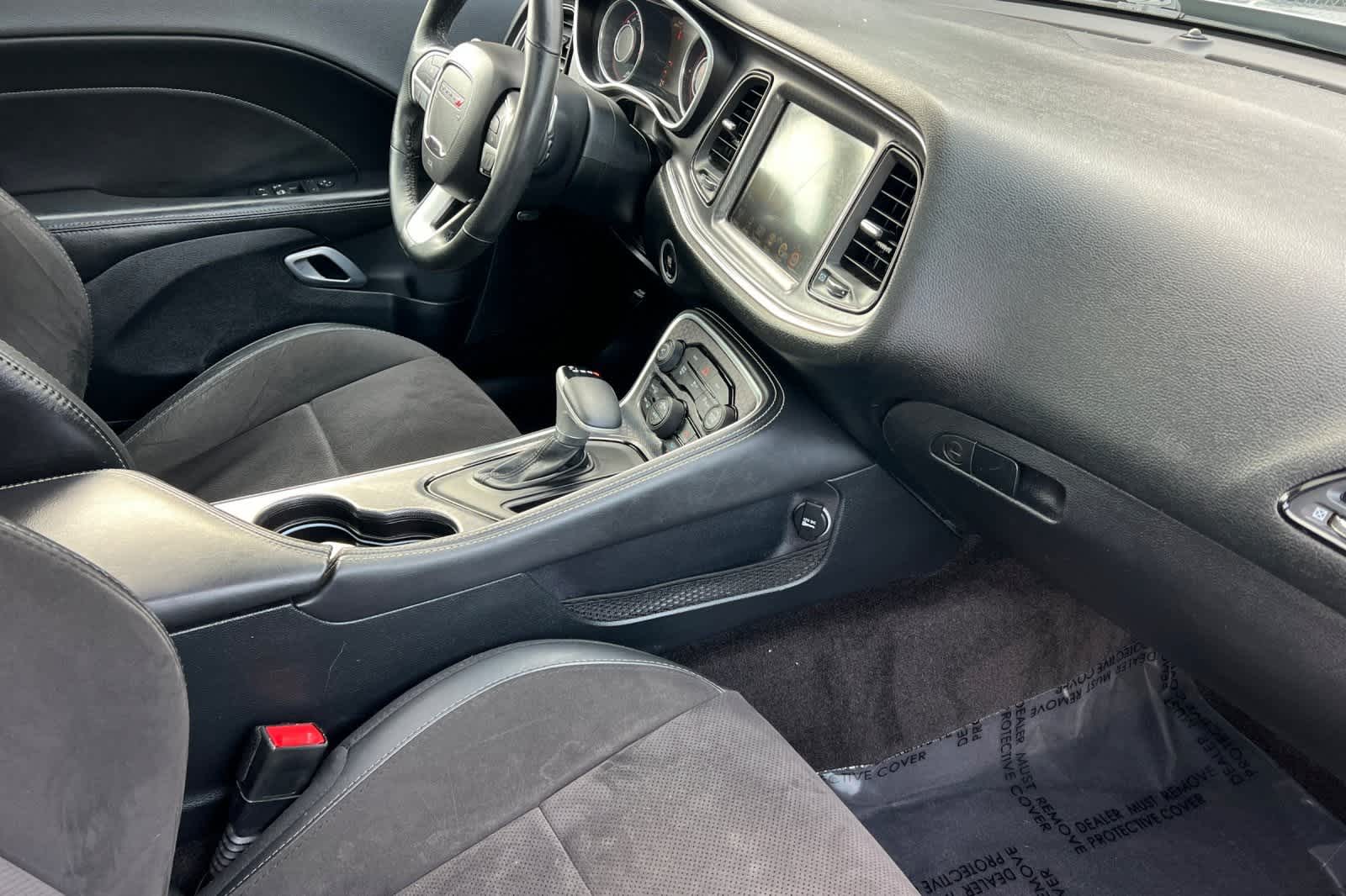 Thumbnail: 2016 Dodge Challenger - 18