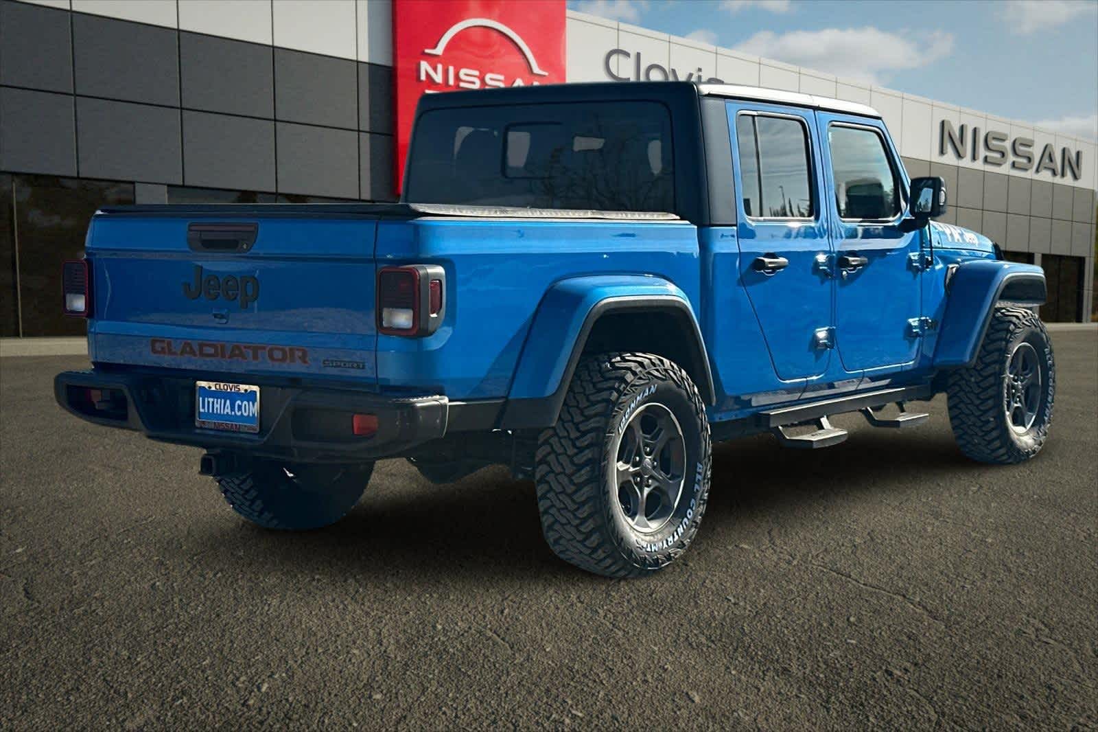 Thumbnail: 2021 Jeep Gladiator - 3