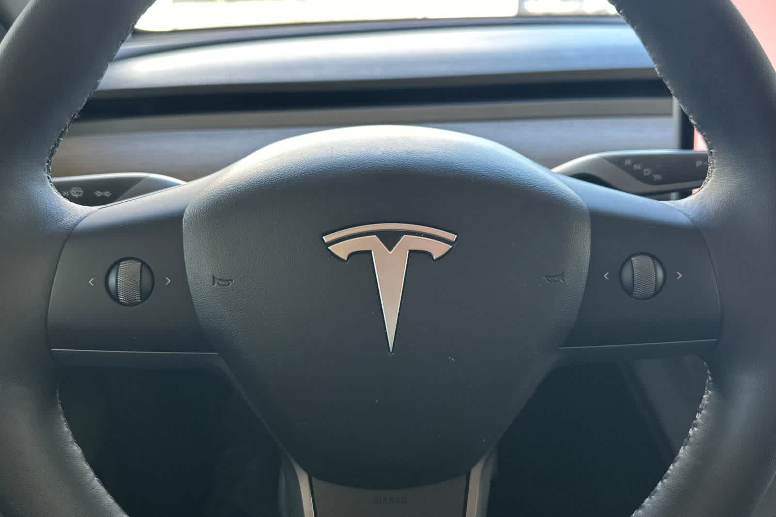 Thumbnail: 2022 Tesla Model Y - 24