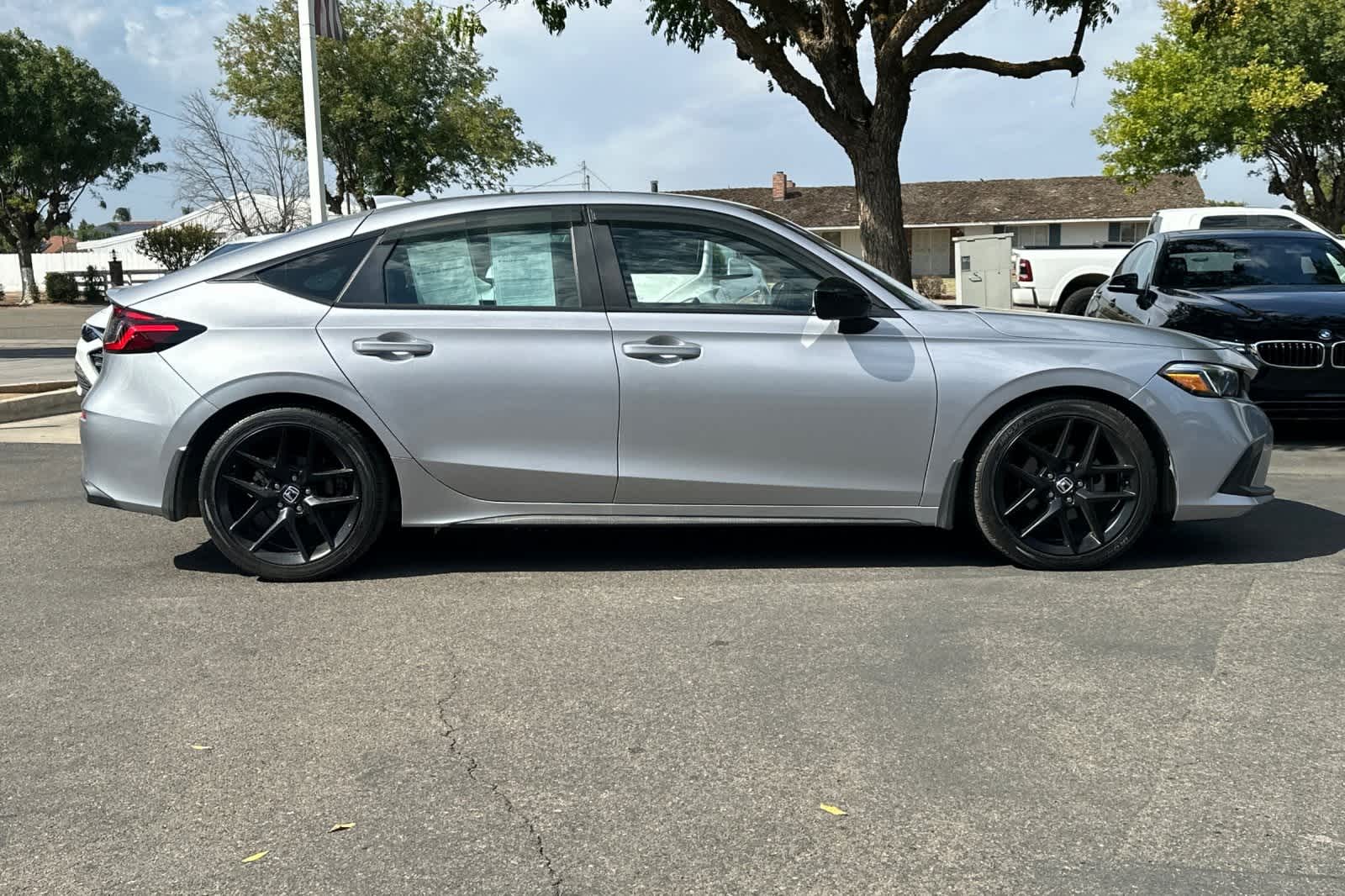 Thumbnail: 2023 Honda Civic - 9